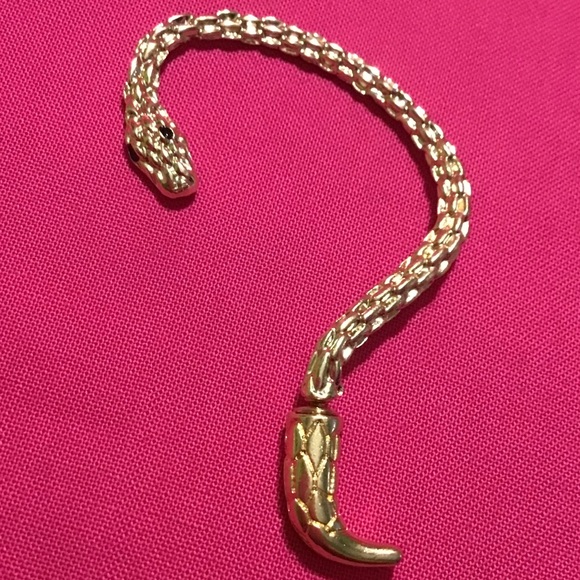 Gold Snake Ear Climber - Picture 3 of 3